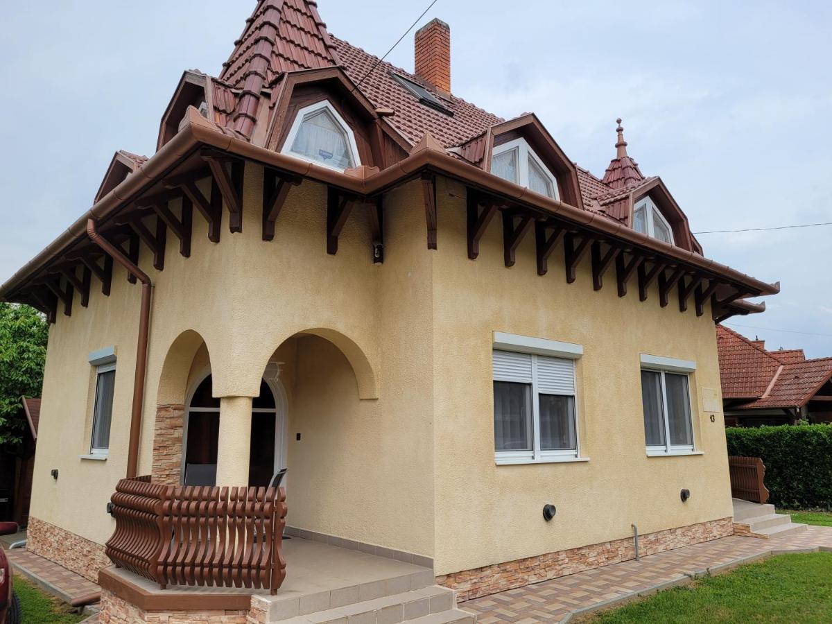 Henrietta Apartmanhaz Apartment Залакарос Екстериор снимка